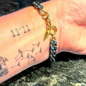 Unique vintage Silver Chain bracelet with gold clasp detail